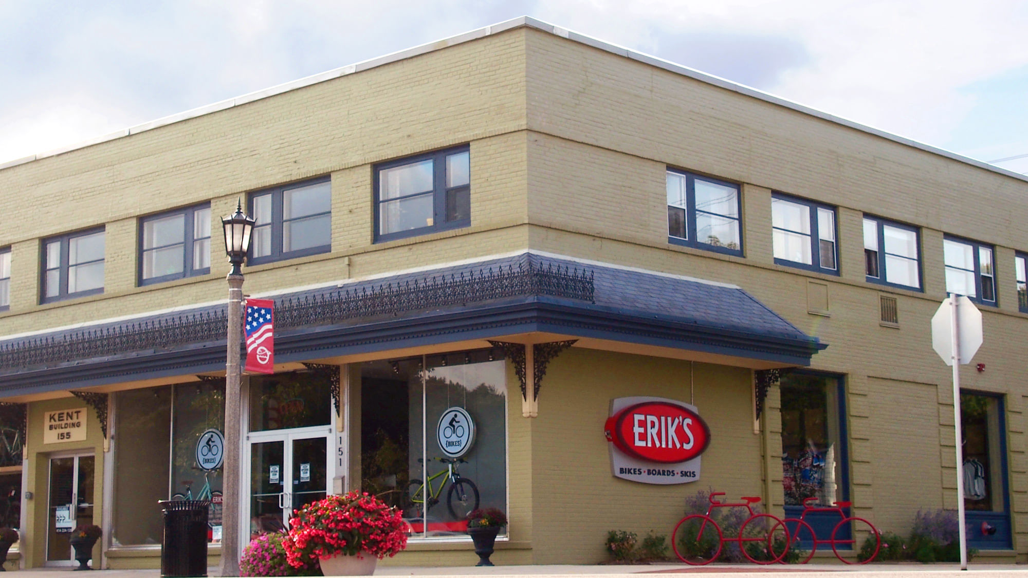 ERIK'S Bike Shop, Snowboard Shop, Ski Shop Bike, Ski & Snowboard Experts