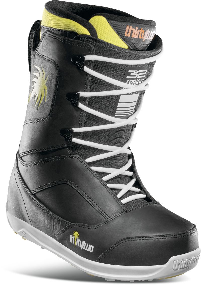 32 zephyr snowboard boots